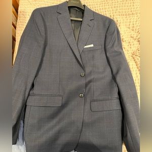 Navy blue suit — 42R. Bar III from Macys.
